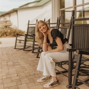 Meet your Posher, Gillian